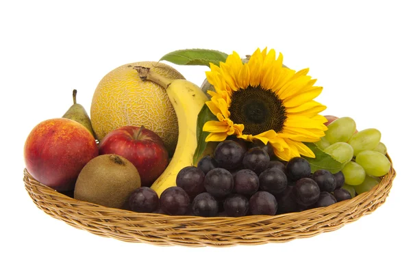 Gran cesta de frutas con girasol — Foto de Stock