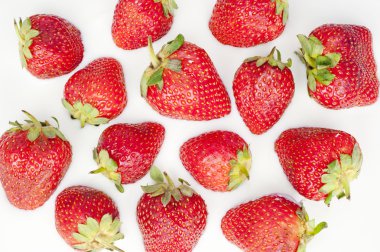 yoğurt yatağında çilek