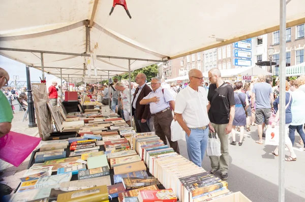 dolu Pazar booth