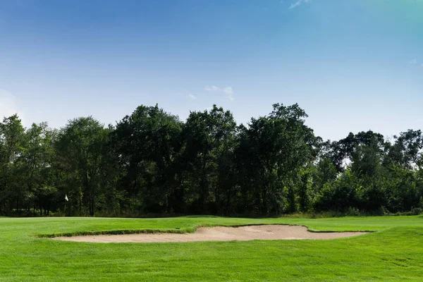 Widok pola golfowego z przestrzenią do kopiowania — Zdjęcie stockowe