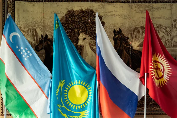 Banderas Estatales Asia Central Uzbekistán Kazajstán Federación Rusia Kirguistán Almaty — Foto de Stock