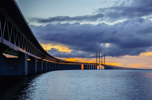 Sunset behind the Øresund Bridge — Stock Photo, Image