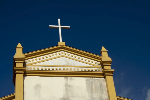 Kerk steeple Kruis — Stockfoto