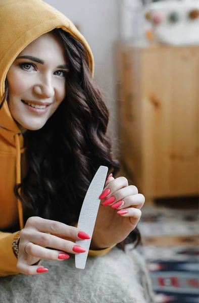 Cute Brunette Girl Yellow Hoodie Hair Dryer Poses Laughs Beauty — Stock Photo, Image