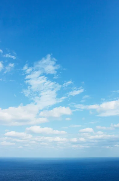 Sea and clear sky — Stock Photo, Image