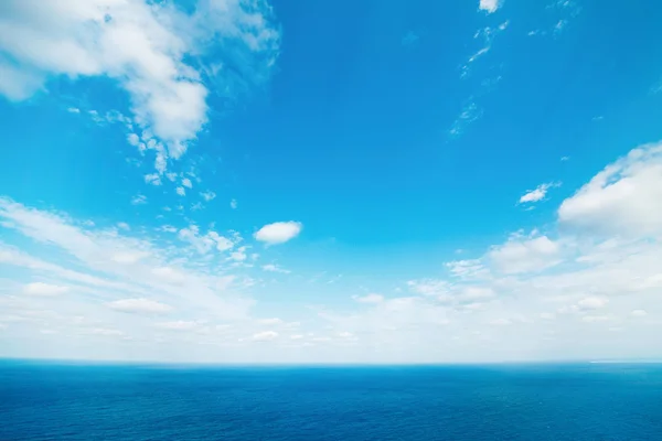 Sea and clear sky — Stock Photo, Image