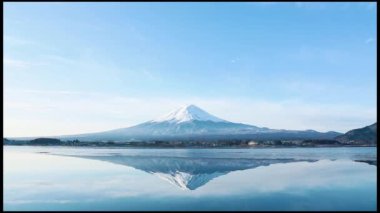 mt. fuji ters bir görüntü