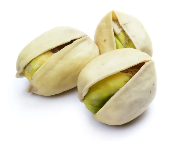 Tres nueces de pistacho — Foto de Stock