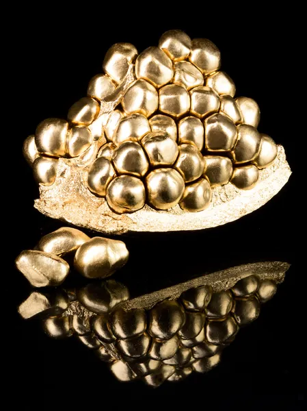 Guld granatäpple — Stockfoto