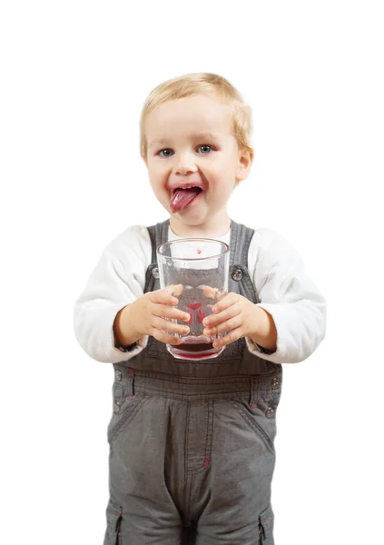 Kleine Jongen Drinkt Kersensap Uit Glas Geïsoleerd Wit — Stockfoto