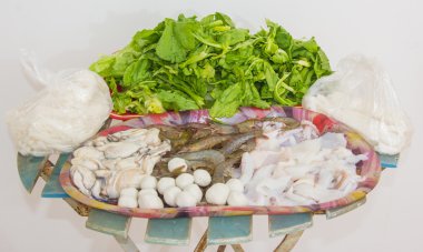 karides ve kol-balık, Balık top