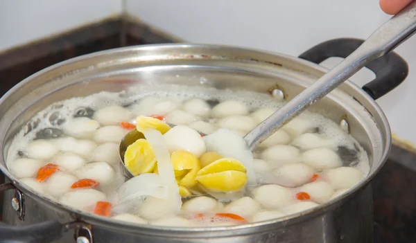 geleneksel tatlı--yapıştırıcı ile ginkgo puding