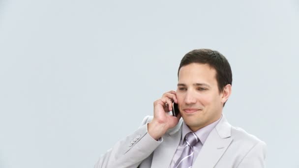 Mężczyzna naczelny rozmowa na telefon — Wideo stockowe