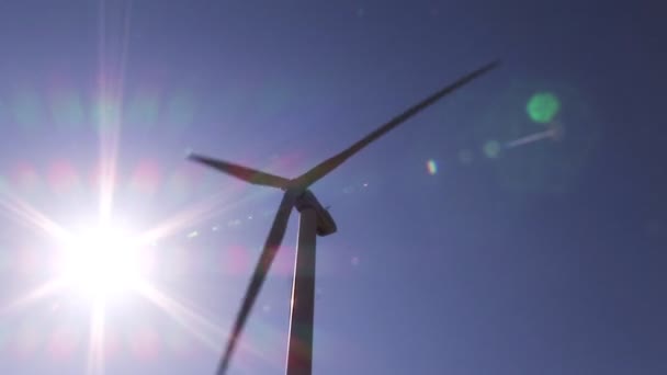 Вітер powered генератори — стокове відео