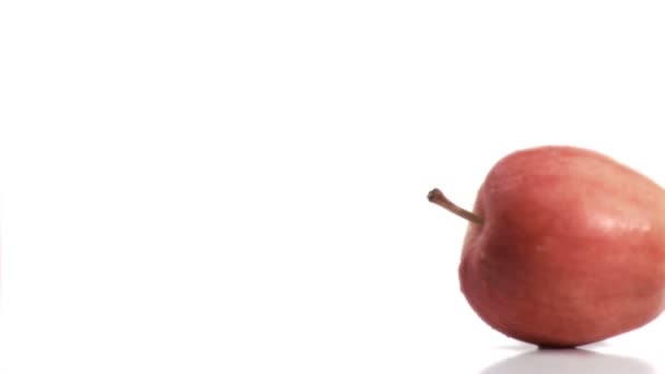 Apple spinning in super slow motion — Stock Video