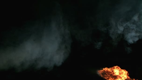 Bola de fogo no ar — Vídeo de Stock