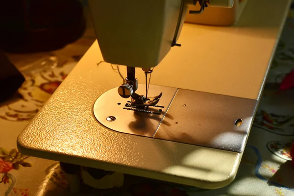 Picture Shows Working Part Sewing Machine Table Needle Foot — Stock Fotó