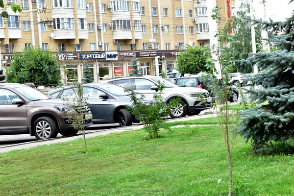 이미지 러시아 2021 사진은 주차장에 차들을 — 스톡 사진
