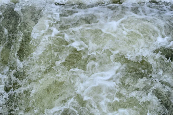 Вода Текущая Плотины Кипит Превращается Пену — стоковое фото