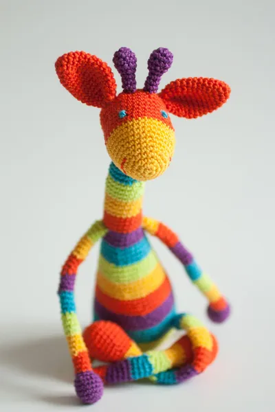 Arc-en-ciel crochet girafe — Photo