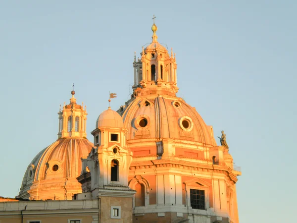 Santa maria di loreto in de schemering in rome, Italië — Stockfoto