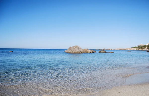 Pohled na krásné moře villasimius, Sardinie, Itálie — Stock fotografie
