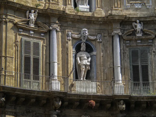 Quattro Canti en Palermo (cuatro esquinas ) — Foto de Stock