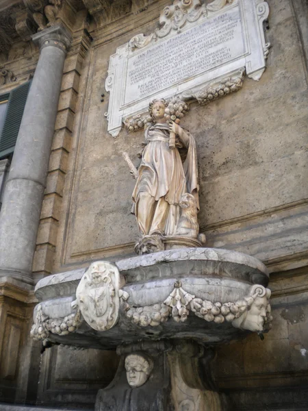 Quattro Canti in Palermo (vier hoeken) — Stockfoto