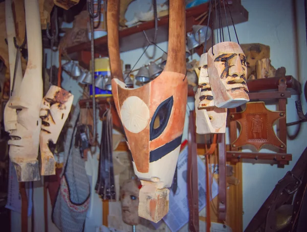 Sardinya, İtalya: mamuthones