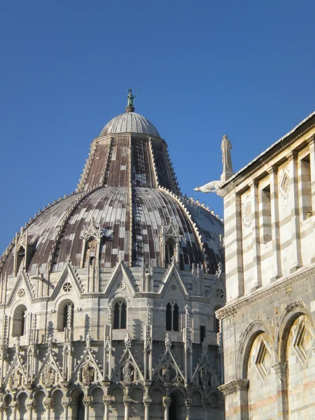 Pisa, piazza dei miracoli — Stock fotografie