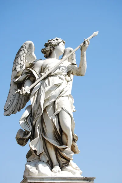 Bernini's marble statue of angel with cross from the Sant'Angelo Bridge in Rome — Stock Photo, Image