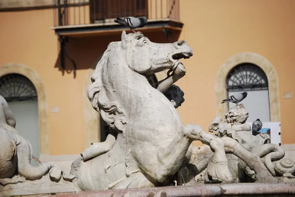 Neptunbrunnen in rom, italien — Stockfoto