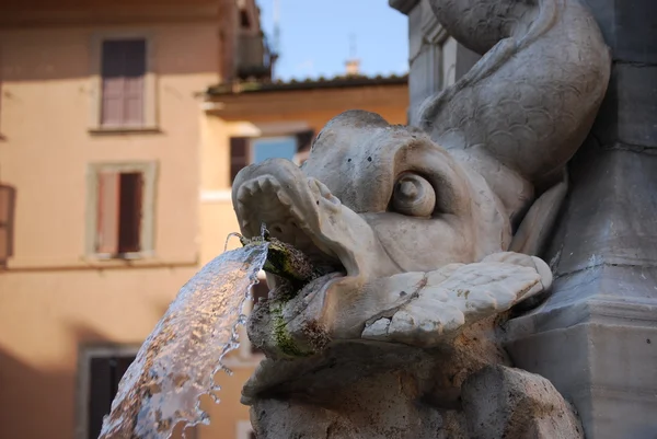 ローマ - 広場から噴水ロトンダとパンテオン — ストック写真