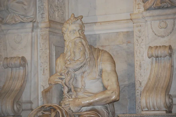 Estatua de Moisés, Miguel Ángel, San Pietro in Vincoli, Roma, Italia — Foto de Stock