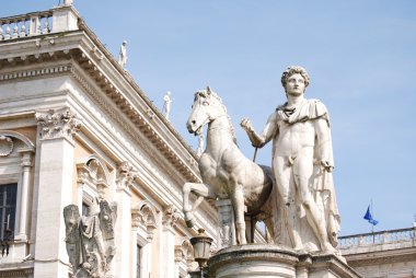 castor capitol üzerinde atlı heykeli. Roma. İtalya