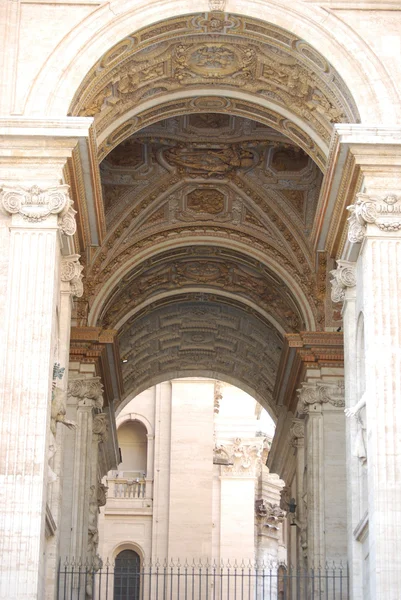 Bazilika sv. Petra, náměstí sv. Petra, Vatikán — Stock fotografie