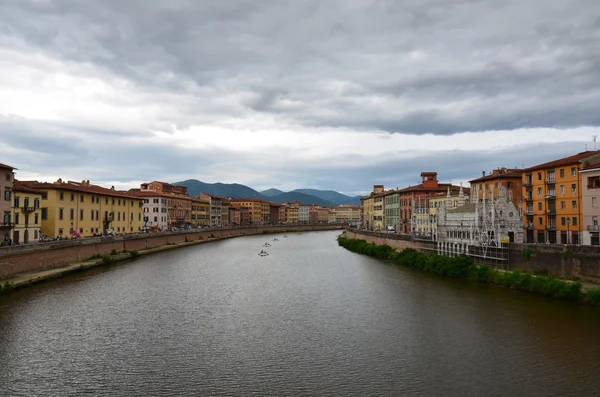 Vista de la ciudad medieval de Pisa —  Fotos de Stock