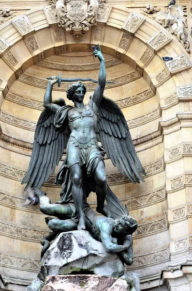 Standbeeld Fontaine Saint Michel Parijs France Frankrijk — Stockfoto