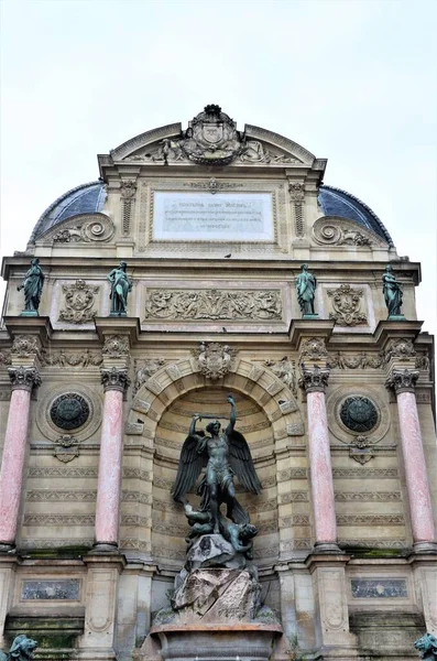 Statue Fontaine Saint Michel Paris France France — Photo