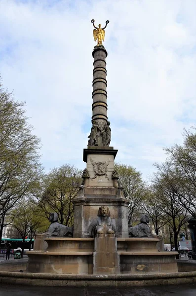 Fontaine Palmier Fuente Palmera Situada Histórica Plaza Place Chatelet París —  Fotos de Stock