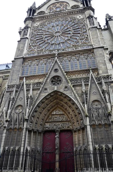 Paris Franța Faimoasele Statui Sfinte Ale Catedralei Notre Dame Patrimoniul — Fotografie, imagine de stoc