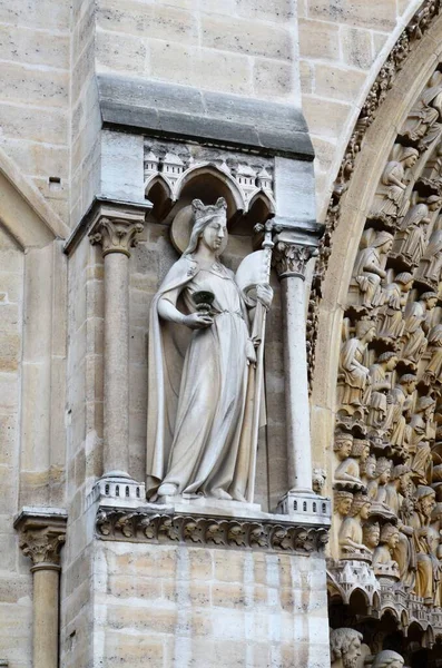 Paris França Famosas Estátuas Fachada Catedral Notre Dame Património Mundial — Fotografia de Stock