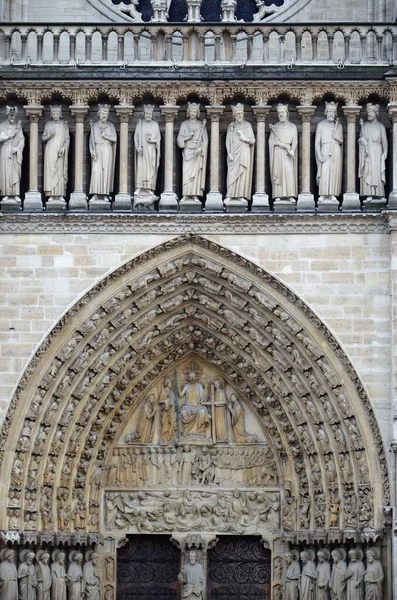 Paris Frankrike Berömda Notre Dame Katedralens Fasadstatyer Unescos Världsarvslista — Stockfoto