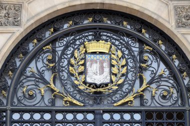 Paris belediye binasının ön cephesi