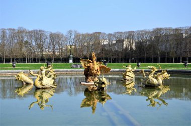 Versailles Park, Paris 'teki Ejderha Çeşmesi
