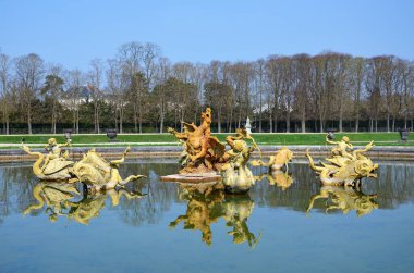 Versailles Park, Paris 'teki Ejderha Çeşmesi