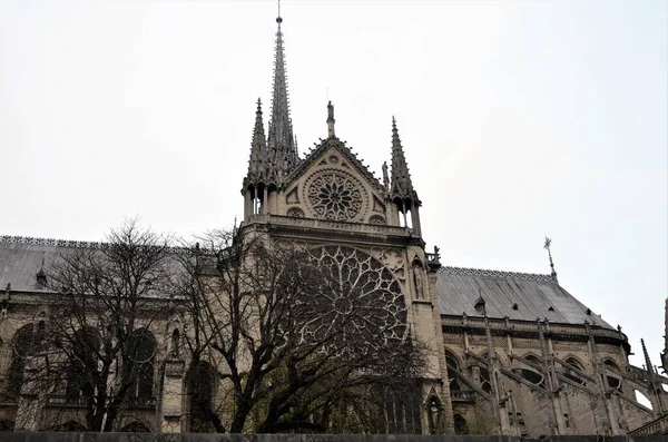 Párizs Franciaország Híres Notre Dame Katedrális Homlokzati Szent Szobrok Unesco — Stock Fotó