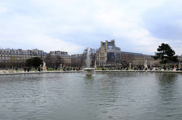 วกลางว นของสวน Jardin Des Tuileries ปาร งเศส — ภาพถ่ายสต็อก