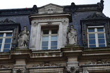 Paris belediye binasının cephesi, Fransa