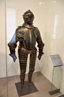 Napolyon 'un Fransa' daki mezarının içinde bulunan Invalides Oteli (Invalids Ulusal Konutu)